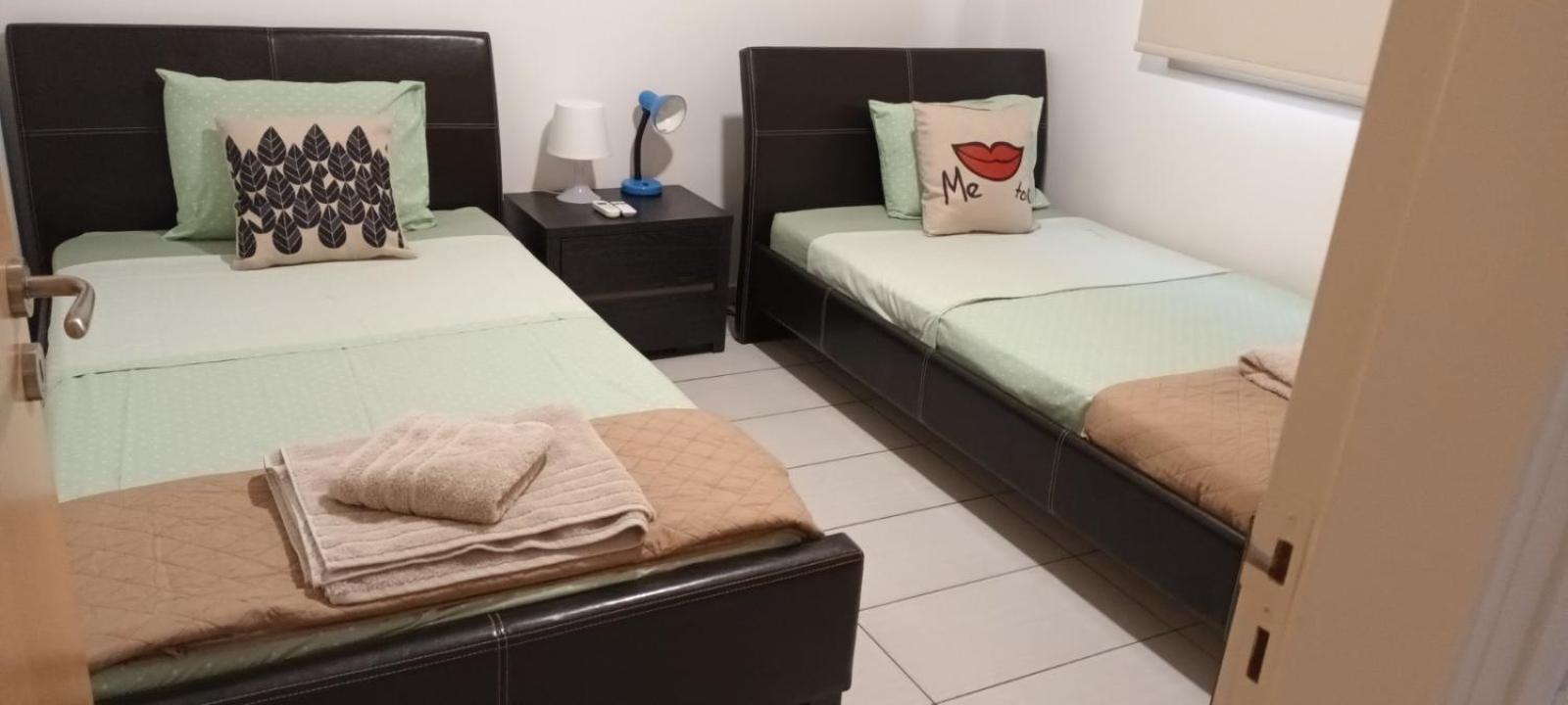 Pernera 33 Beach House Протарас Номер фото